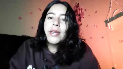 Hanah Montana Independent model online show from 06/08/26, 02:28