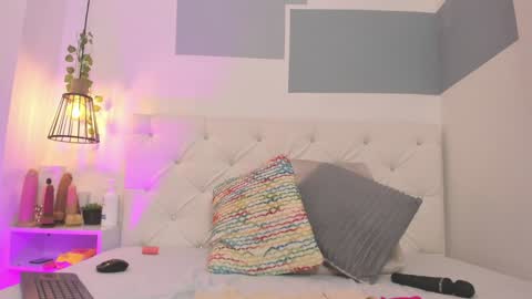 hanah_gray online show from 01/24/25, 11:15