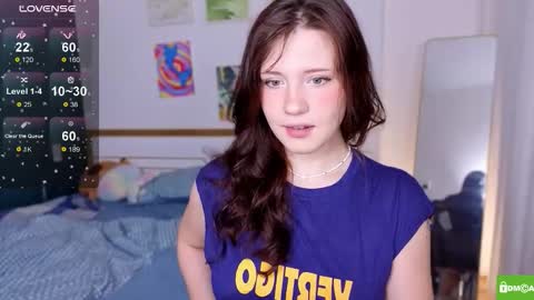 Snapshot of hanahwoods chatting on 10/28/25, 12:14 hanahwoods online show from 10/28/25, 12:14