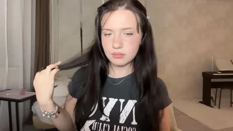 hanahwoods online show from 05/22/26, 12:40