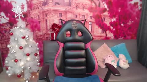 Hanaku  online show from 12/18/24, 05:10