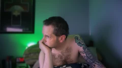 hand_banana_420 online show from 04/13/26, 11:32