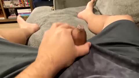 Snapshot of handhugger chatting on 12/12/24, 11:25 handhugger online show from 12/12/24, 11:25