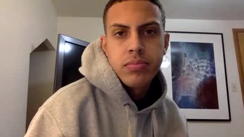 Snapshot of handsome01_ chatting on 12/05/25, 01:47 handsome01_ online show from 12/05/25, 01:47