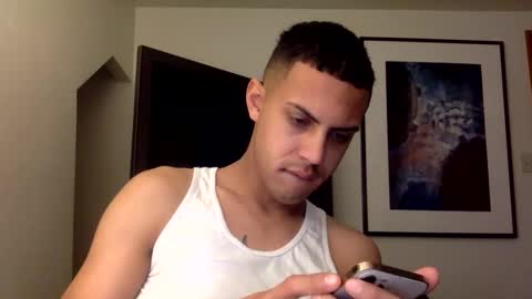 Snapshot of handsome01_ chatting on 12/15/25, 06:56 handsome01_ online show from 12/15/25, 06:56