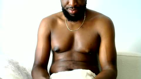 Snapshot of handsome_king30 chatting on 06/14/26, 08:27 handsome king online show from 06/14/26, 08:27