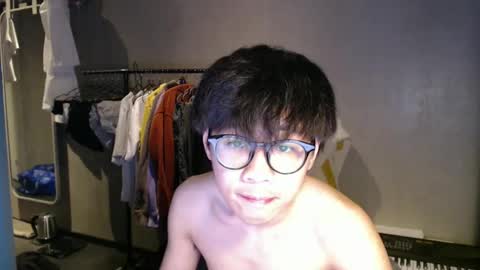 handsome_mannn online show from 05/04/26, 09:22