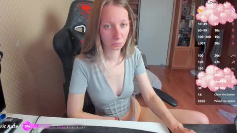 Mila online show from 09/17/25, 09:11