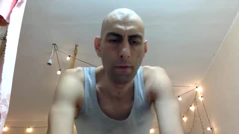 Snapshot of handsomealfie chatting on 09/11/25, 02:55 HandsomeAlfie online show from 09/11/25, 02:55