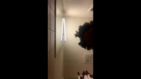 handsomeda1 online show from 01/01/25, 10:11