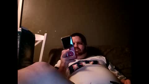 Snapshot of handsomedaddy198924 chatting on 02/09/26, 04:38 Handsomedaddy198923 online show from 02/09/26, 04:38