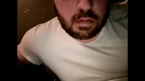 Snapshot of handsomedaddy198924 chatting on 02/12/26, 08:42 Handsomedaddy198923 online show from 02/12/26, 08:42