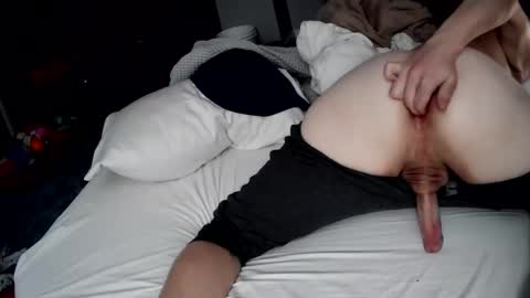 handsomedevil986055 online show from 12/25/24, 05:48