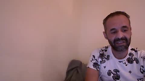 Snapshot of handsomepenis20cm chatting on 10/23/25, 01:16 handsomepenis20cm online show from 10/23/25, 01:16