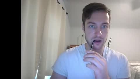 Snapshot of handsumhung chatting on 11/17/25, 08:47 handsumhung online show from 11/17/25, 08:47