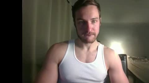 Snapshot of handsumhung chatting on 12/04/25, 01:04 handsumhung online show from 12/04/25, 01:04