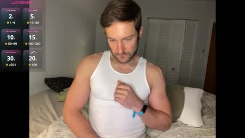 Snapshot of handsumhung chatting on 12/14/25, 07:07 handsumhung online show from 12/14/25, 07:07