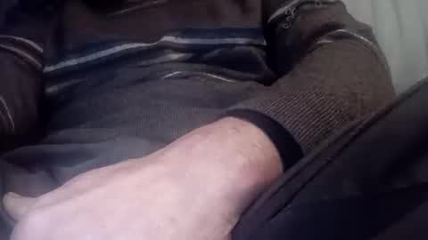 handsumload_11 online show from 02/11/26, 10:31