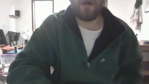 Snapshot of handyboy991 chatting on 12/16/25, 08:14 handyboy991 online show from 12/16/25, 08:14