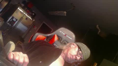 Snapshot of handyman5303 chatting on 12/16/24, 11:22 Handystudman online show from 12/16/24, 11:22