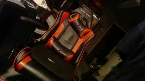 Snapshot of handyman5303 chatting on 01/05/25, 05:51 Handystudman online show from 01/05/25, 05:51