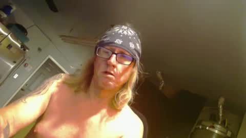 Snapshot of handyman5303 chatting on 02/15/25, 07:38 Handystudman online show from 02/15/25, 07:38