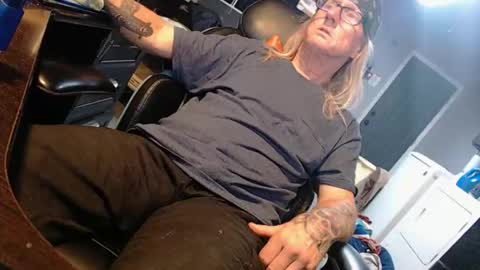 Handystudman online show from 11/10/25, 07:24