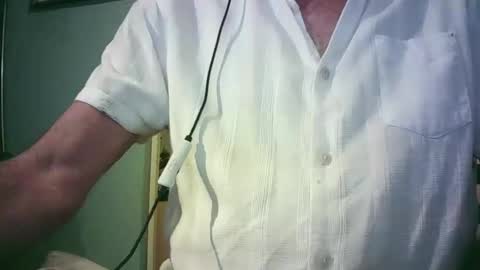 handymanforyou177322 online show from 10/05/25, 11:24