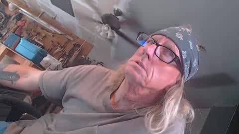 handystud33 online show from 04/09/26, 04:01