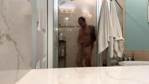 hangit0ut online show from 10/14/25, 11:22