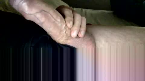 Snapshot of hanhan200 chatting on 02/27/25, 01:38 hanhan200 online show from 02/27/25, 01:38