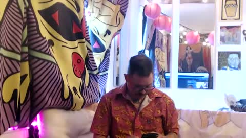 Snapshot of hankrams chatting on 12/23/24, 05:43 hank rams online show from 12/23/24, 05:43