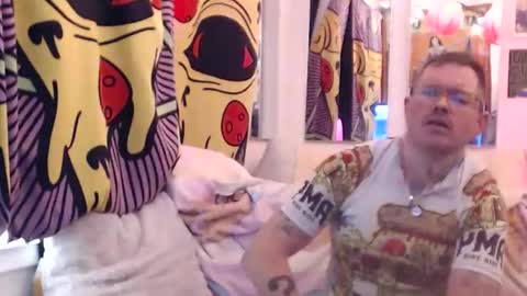 hank rams online show from 12/20/25, 03:57