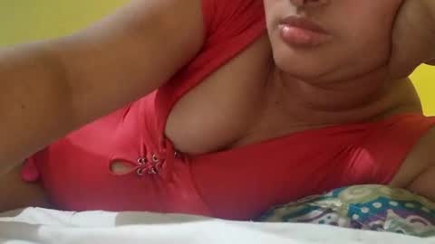 Snapshot of hann675654 chatting on 10/19/25, 08:42 Hann675654 online show from 10/19/25, 08:42