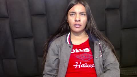 Snapshot of hanna13_ chatting on 10/28/25, 02:20 Hanna online show from 10/28/25, 02:20