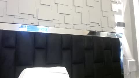 Snapshot of hanna13_ chatting on 10/29/25, 11:23 Hanna online show from 10/29/25, 11:23