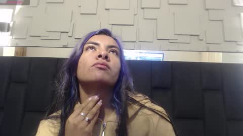 Snapshot of hanna13_ chatting on 12/04/25, 11:30 Hanna online show from 12/04/25, 11:30