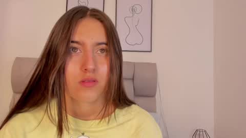 hanna__evans_ online show from 09/09/25, 12:15