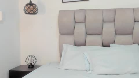 hanna__evans_ online show from 10/03/25, 12:24