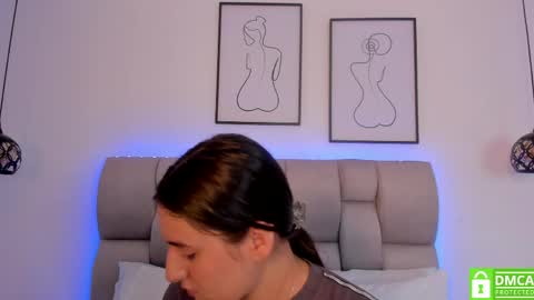 hanna__evans_ online show from 05/27/26, 12:02