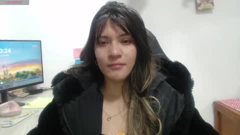 Snapshot of hanna__jones7 chatting on 05/19/26, 03:24 Hanna online show from 05/19/26, 03:24