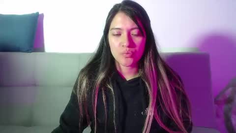Snapshot of hanna__jones7 chatting on 08/04/26, 01:53 Hanna online show from 08/04/26, 01:53