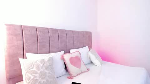 hanna_bunny15 online show from 11/20/25, 10:09