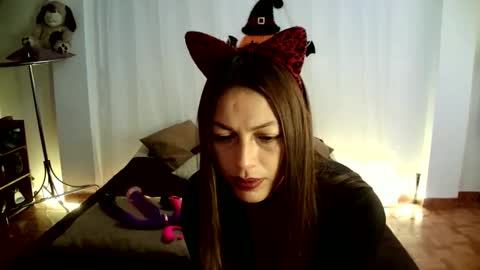 Hanna charming online show from 10/19/25, 06:30