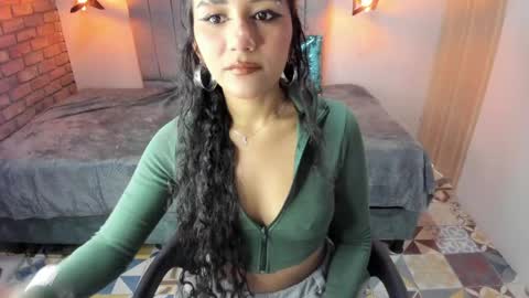 Hanna clark online show from 04/12/26, 12:21