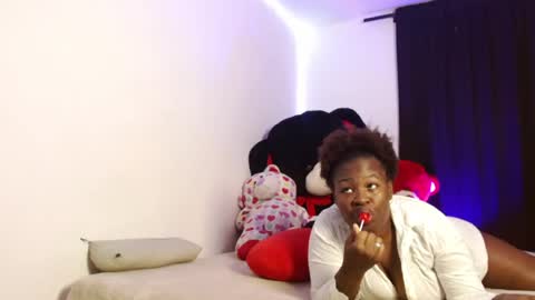 Snapshot of hanna_ebony_x chatting on 05/30/26, 03:03 HANNA 3 online show from 05/30/26, 03:03