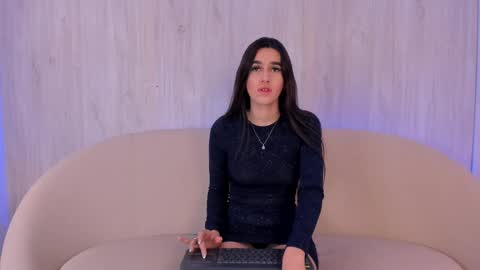 Hanna Foxi online show from 05/24/26, 12:21