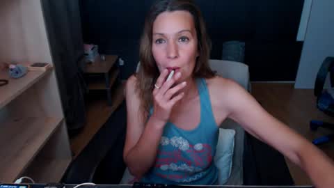 Snapshot of hanna_ha chatting on 06/25/26, 08:02 hanna_ha online show from 06/25/26, 08:02