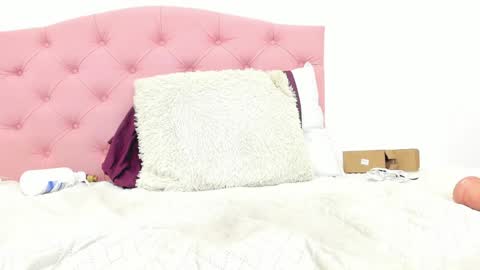 Snapshot of hanna_keller1 chatting on 12/11/24, 11:30 Welcome Guys Im hannaHoney online show from 12/11/24, 11:30