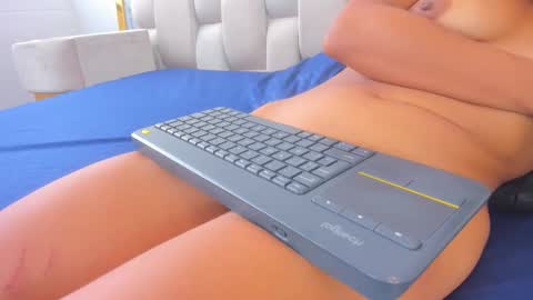 Hanna lens online show from 12/05/25, 07:21